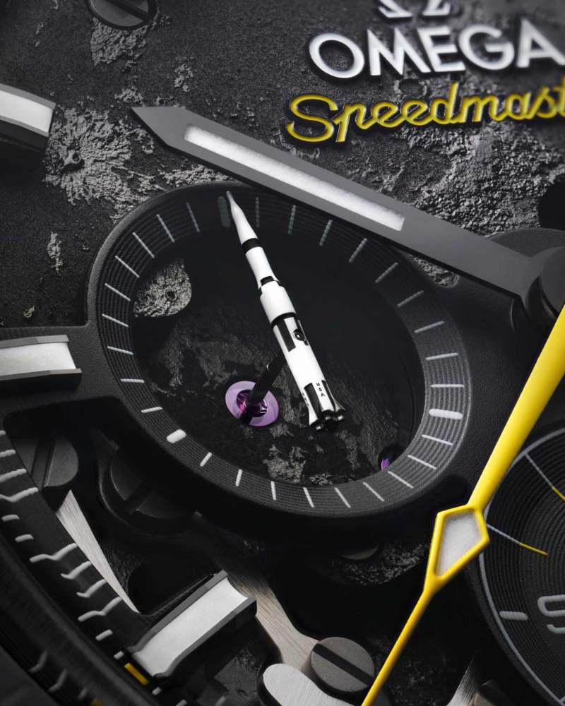 OMEGA Speedmaster Moonwatch "Dark Side of the Moon" APOLLO 8 Co-Axial Master Chronometer Chronograph 310.92.44.50.01.001