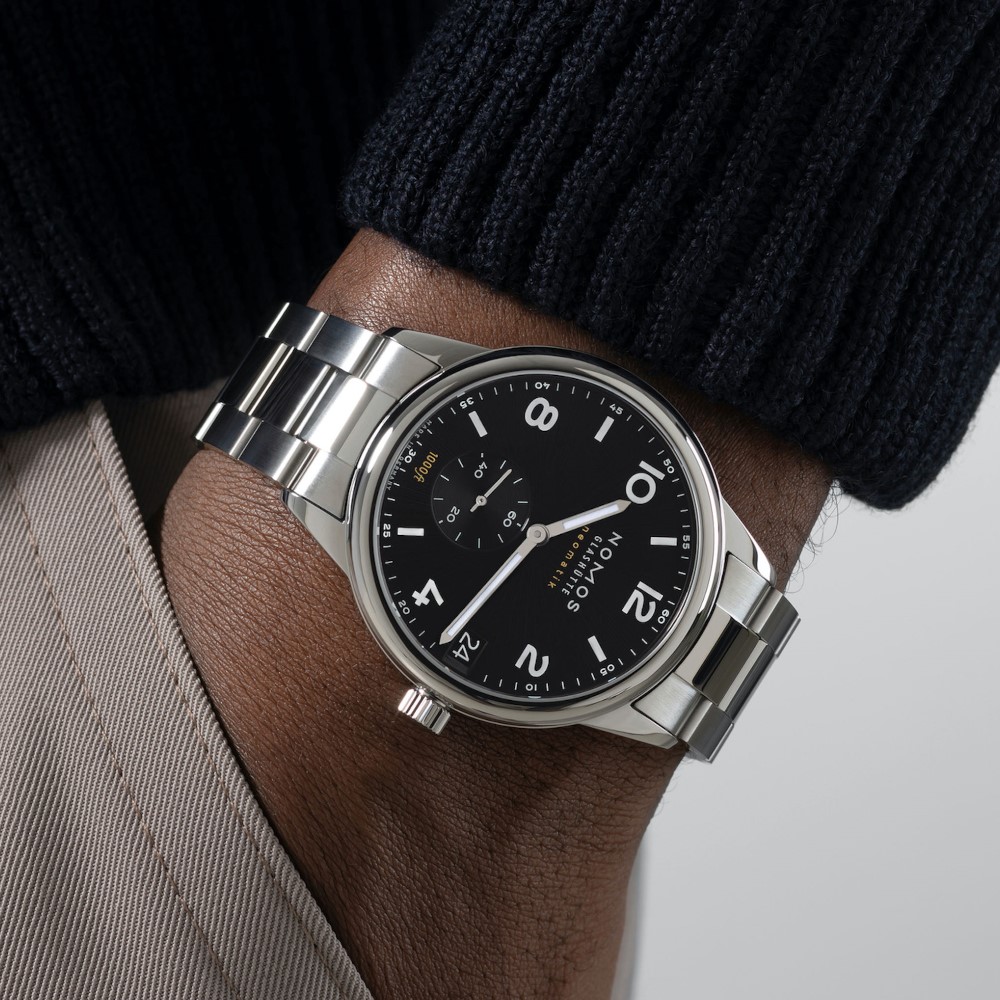 NOMOS - Club Sport neomatik 42 Datum schwarz - Ref. 781