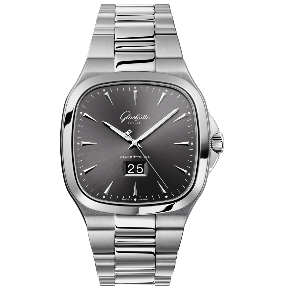 Glashütte Original Seventies Panoramadatum / 2-39-47-12-12-14