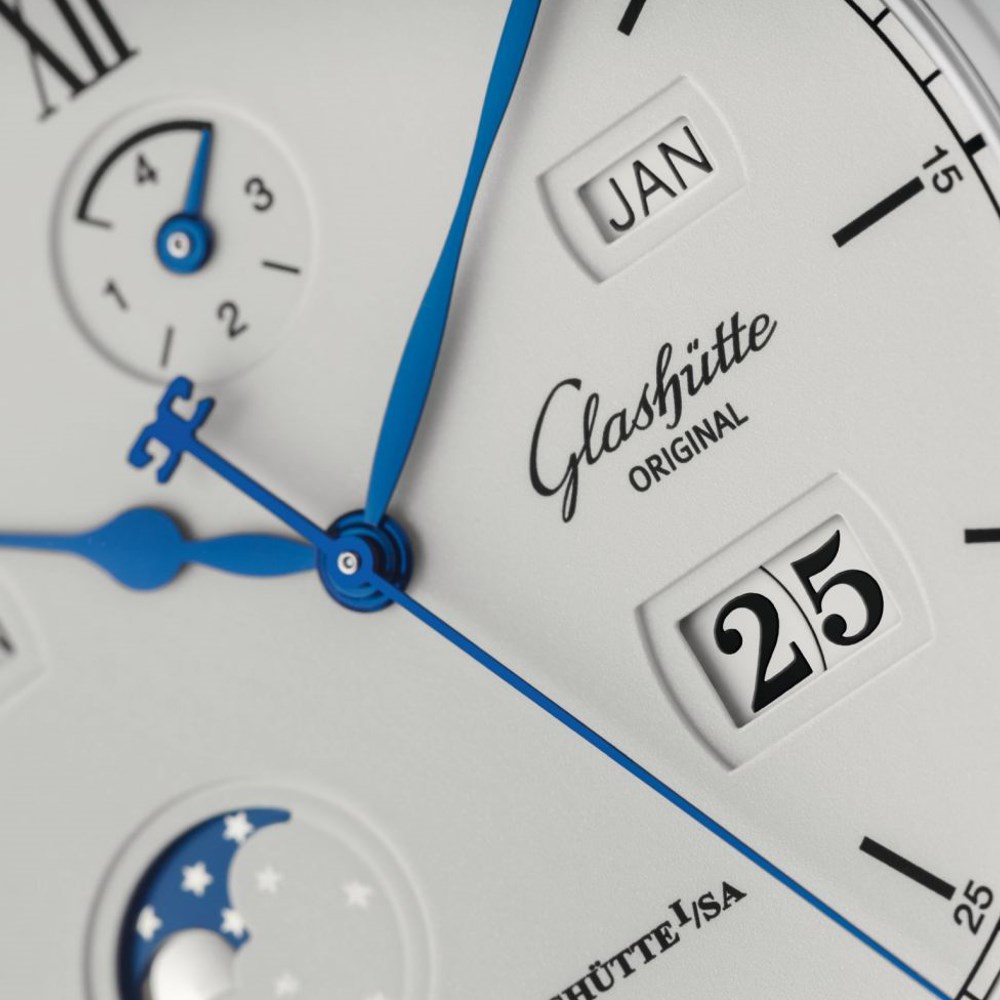 Glashütte Original Senator Excellence Ewiger Kalender / 1-36-02-01-02-30