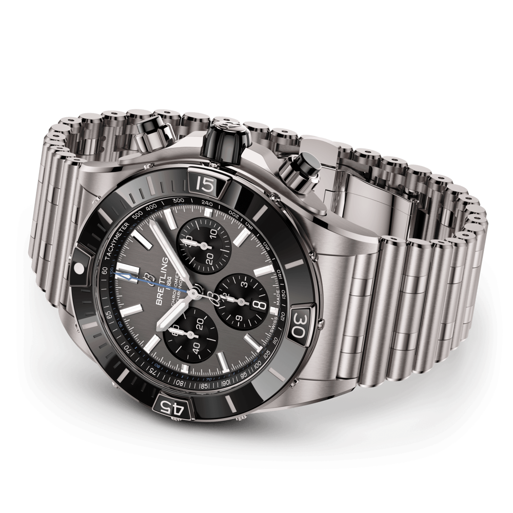 Breitling Super Chronomat B01 44 Titan / EB0136251M1E1