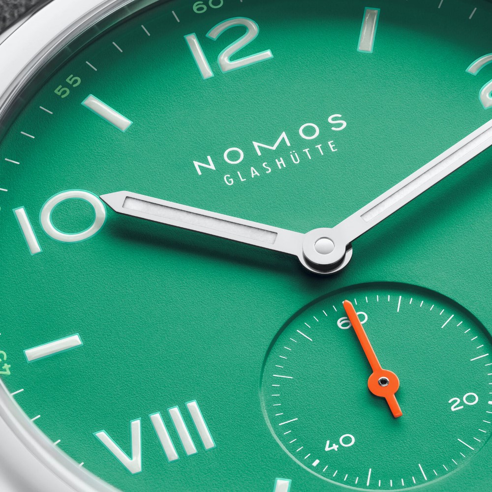 NOMOS - Club Campus electric green - Ref. 715