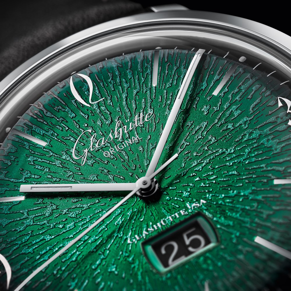 Glashütte Original Sixties Panoramadatum -Jahresedition 2018- / 2-39-47-04-02-04