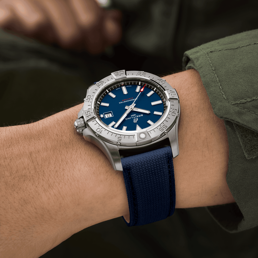 Breitling Avenger Automatic 42 / A17328101C1X1