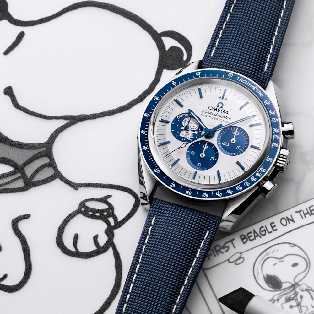 OMEGA Speedmaster „Silver Snoopy Award“ 50th Anniversary - 310.32.42.50.02.001