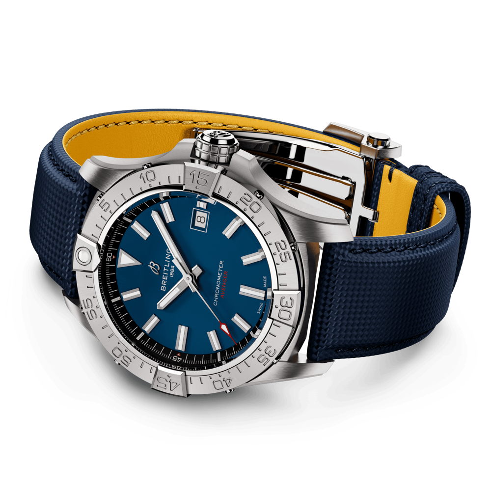Breitling Avenger Automatic 42 / A17328101C1X1