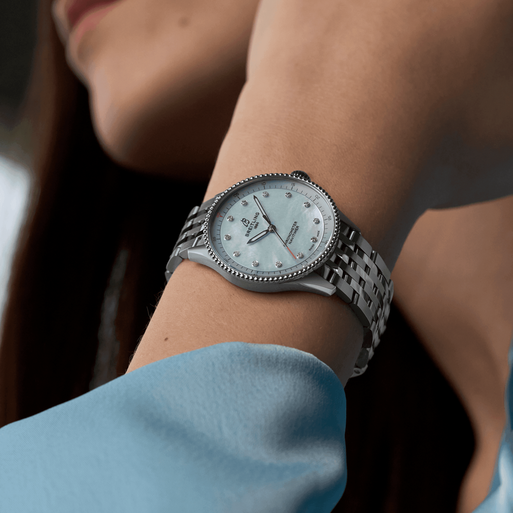 Breitling Navitimer 32 / A77320171C1A1