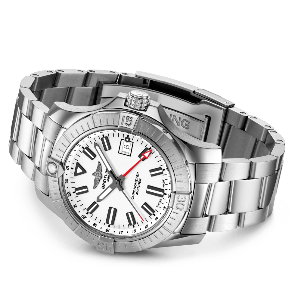 Breitling Avenger Automatic GMT 43 / A32397101A1A1